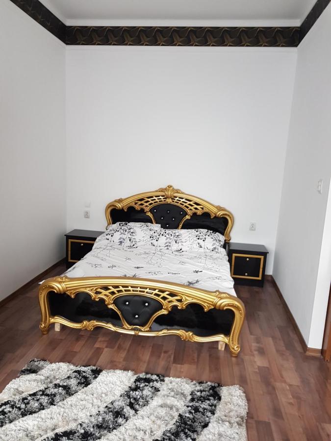 Casa Adita 2* Brasov